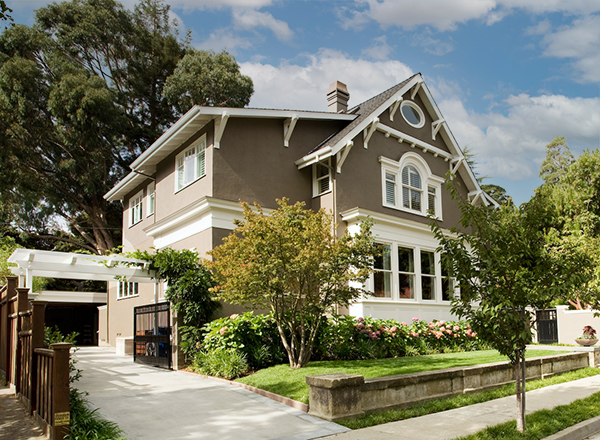 Remodel photography to help win industry awards (Metamorphoses award, 2007, 2009)